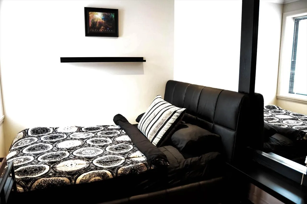 ホームステイ Chambre Privee Au Village モントリオール カナダ